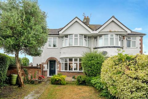 Central Avenue, Bognor Regis