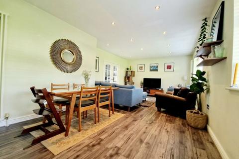 undefined, Circular Road, Prestwich, M25