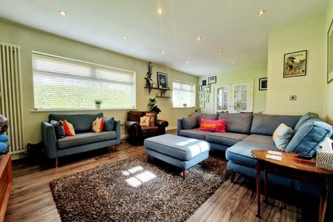 undefined, Circular Road, Prestwich, M25