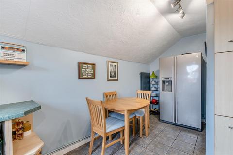 3 bedroom detached bungalow for sale, Common Road, Chatham