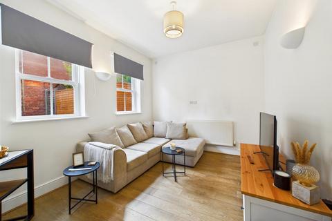 1 bedroom ground floor flat to rent, Queens Road, Oswestry, Shropshire
