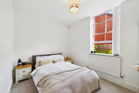 1 bedroom ground floor flat to rent, Queens Road, Oswestry, Shropshire