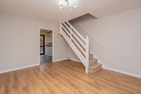 2 bedroom detached house to rent, Cutlers Way, Leighton Buzzard, LU7