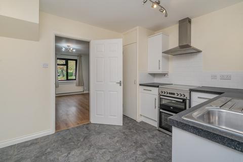 2 bedroom detached house to rent, Cutlers Way, Leighton Buzzard, LU7