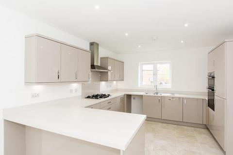 4 bedroom detached house for sale, Burdock Drive, Lutterworth
