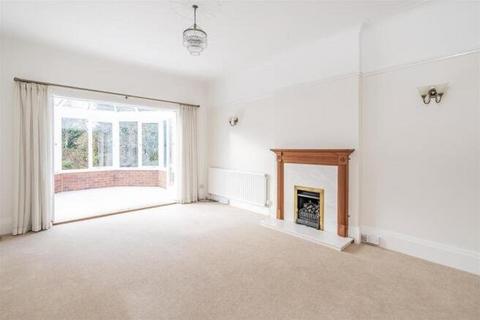 undefined, Warwick Road, Solihull, West Midlands, B91