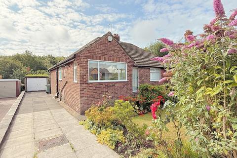 1 bedroom semi-detached bungalow for sale, The Fairway, Stanningley, Pudsey