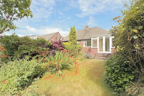 1 bedroom semi-detached bungalow for sale, The Fairway, Stanningley, Pudsey