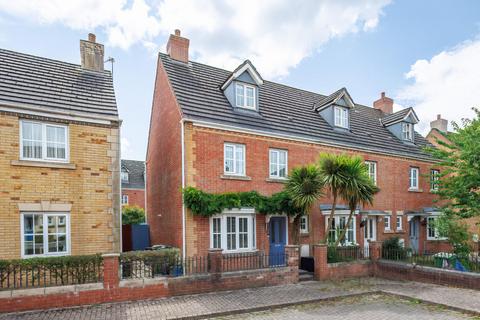 2 Clos Maedref, Radyr, Cardiff, CF15 8DS