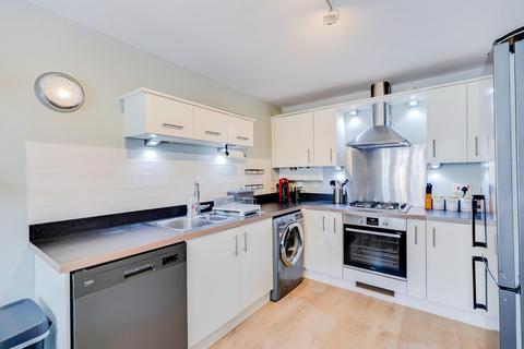 2 Clos Maedref, Radyr, Cardiff, CF15 8DS