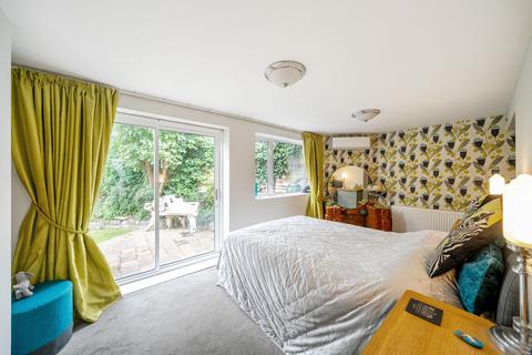 4 bedroom detached house for sale, Dunedin Drive, Caterham CR3