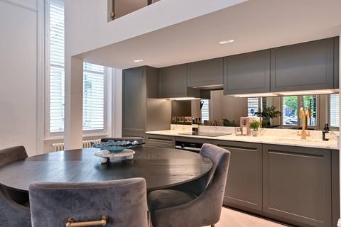 2 bedroom flat for sale, 21 Holland Park Gardens, Holland Park, W14