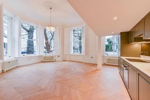 undefined, 21 Holland Park Gardens, Holland Park, W14