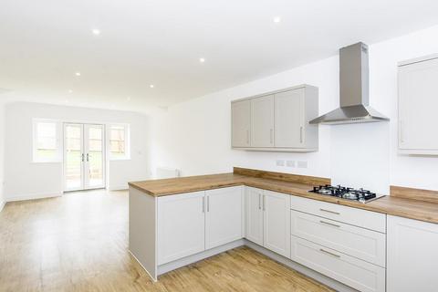4 bedroom detached house for sale, Bramble Road, Lutterworth
