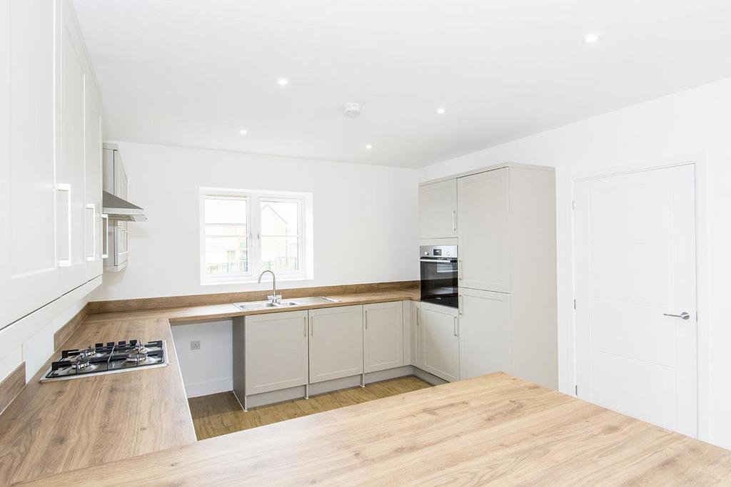 Family Dining kitchen