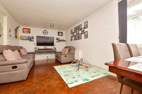 2 bedroom ground floor flat for sale, Woodcote Road, Wallington, Surrey