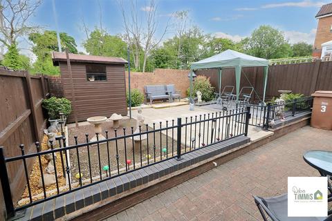 3 Dairyfields Way, Stoke-on-trent, ST1 6XJ