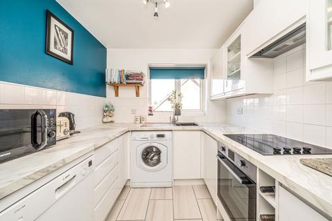 undefined, Varsity Drive, Twickenham TW1