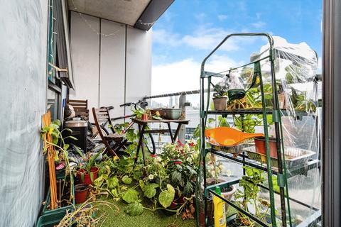 2 bedroom apartment for sale, The Quays, Salford M50