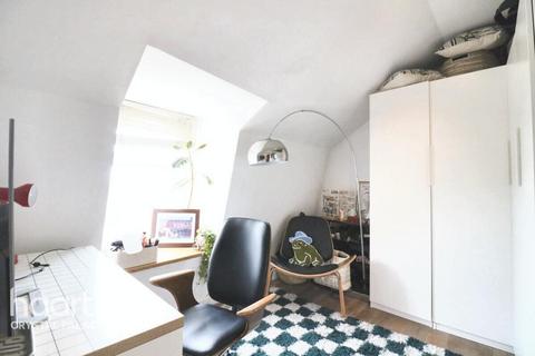 Flat 1, The Heights, 7 - 9 Beauchamp Road, London, SE19 3BZ