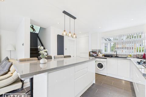 3 bedroom semi-detached house for sale, Hilary Close, Prescot, L34