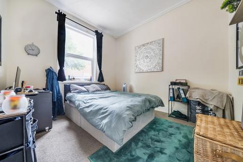 2 bedroom bungalow for sale, Goldsmith Avenue, Hampshire PO4