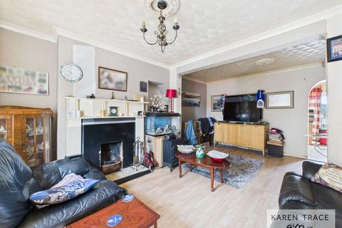 undefined, Landreath Place, Par PL24