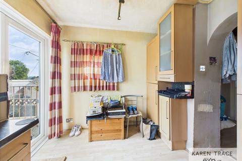 undefined, Landreath Place, Par PL24