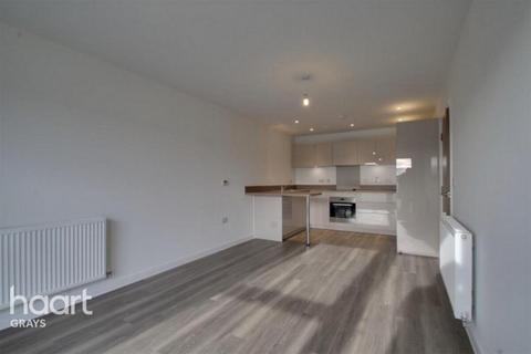 2 bedroom flat for sale, Dovestone Close, Grays