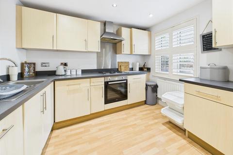 2 Beamont Walk, Brockworth, Gloucester, GL3 4BL