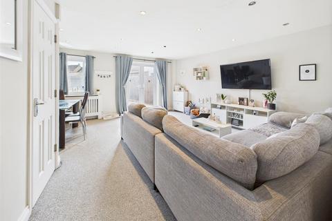 2 Beamont Walk, Brockworth, Gloucester, GL3 4BL
