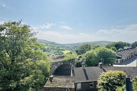 undefined, Bank Street, Broadbottom