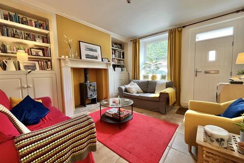 undefined, Bank Street, Broadbottom