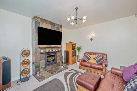 10 Ashfield, Bradford, BD4 9RL