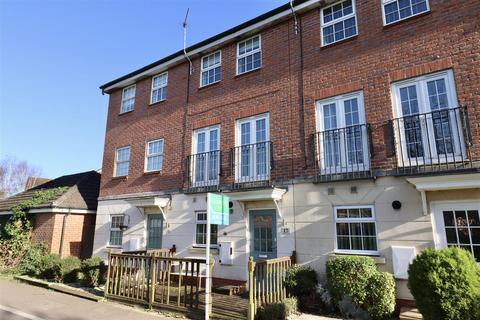 3 bedroom terraced house for sale, Langthwaite Close, Brough