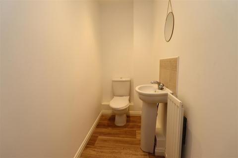 3 bedroom terraced house for sale, Langthwaite Close, Brough