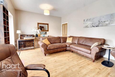 19 Eastlands, Crowland, Peterborough, PE6 0JF