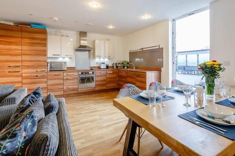 3 bedroom flat for sale, Hitchin Lane, Stanmore HA7