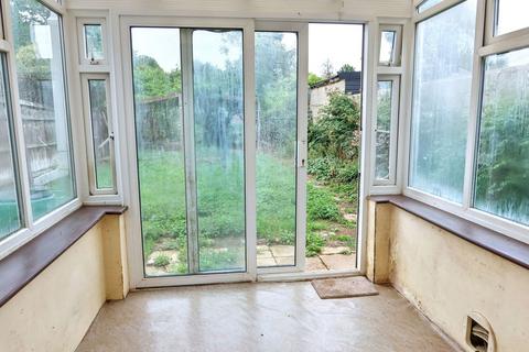 3 bedroom semi-detached house for sale, Farmfield Road, Banbury