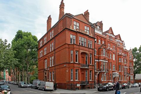 Healthcare facility to rent, 18 Cadogan Gdns London SW3 2RP
