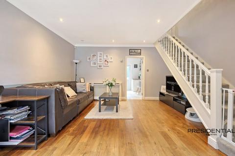 2 bedroom house for sale, High Gables, Loughton IG10