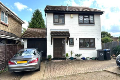 3 bedroom detached house for sale, Parkside, Ecton Brook, Northampton NN3