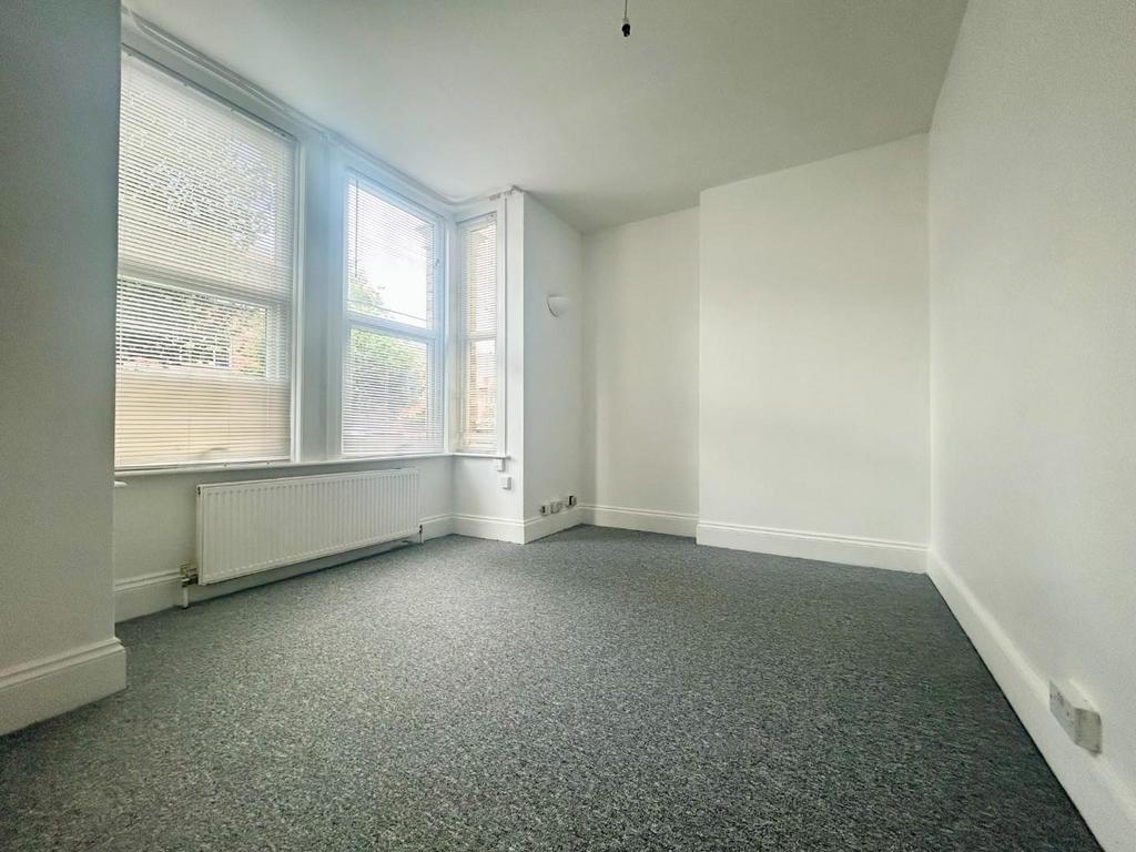 Living Room.jpg