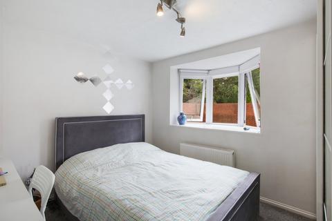164 Franklin Way, Croydon, CR0 4UW