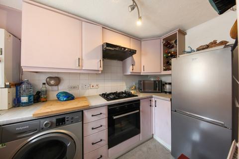 164 Franklin Way, Croydon, CR0 4UW