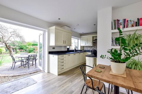 4 bedroom detached house for sale, Woodside Road, Watford, WD25