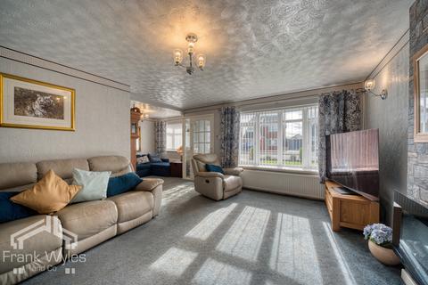 3 bedroom bungalow for sale, Frobisher Drive, Lytham St. Annes, Lancashire