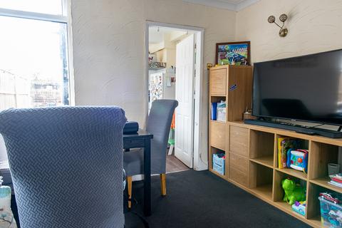 2 bedroom terraced house for sale, Holden Street, Mansfield NG18