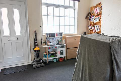 2 bedroom terraced house for sale, Holden Street, Mansfield NG18