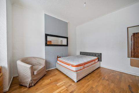 4 bedroom terraced house for sale, Bickersteth Road, Tooting Broadway SW17